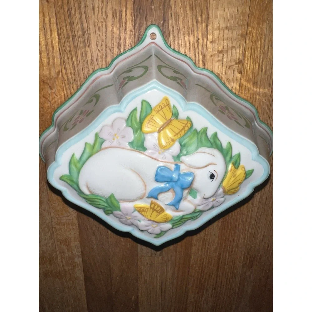 1986 Le Cordon Bleu Porcelain Jello Mold‎ Franklin Mint Lamb / Sheep Butterflies